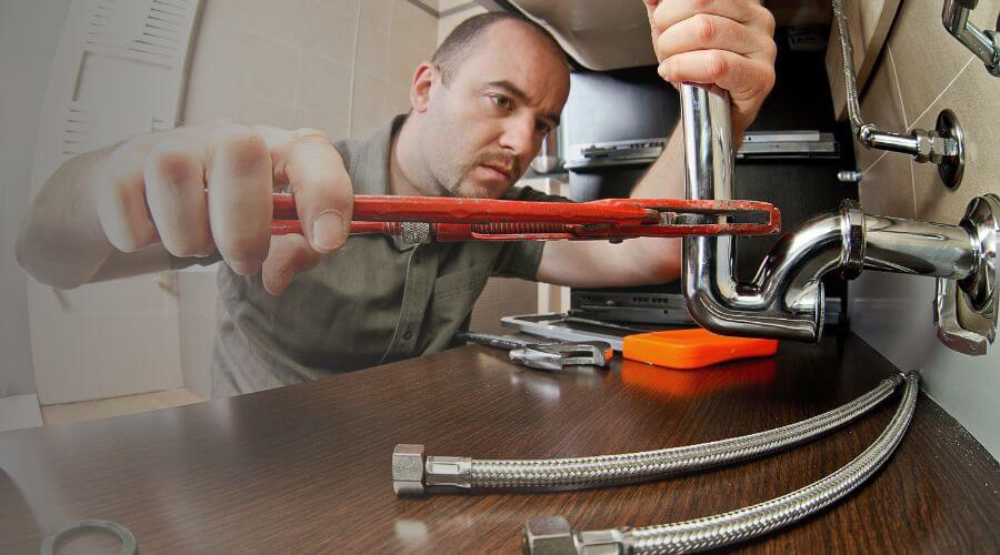 Expert burst pipe repair services in Superior, NE